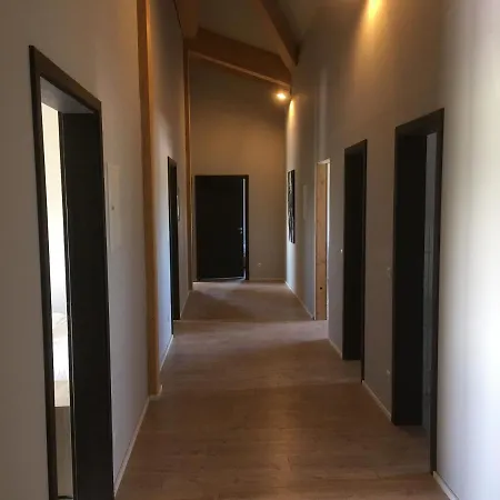 Appartement 5 Points For Rent