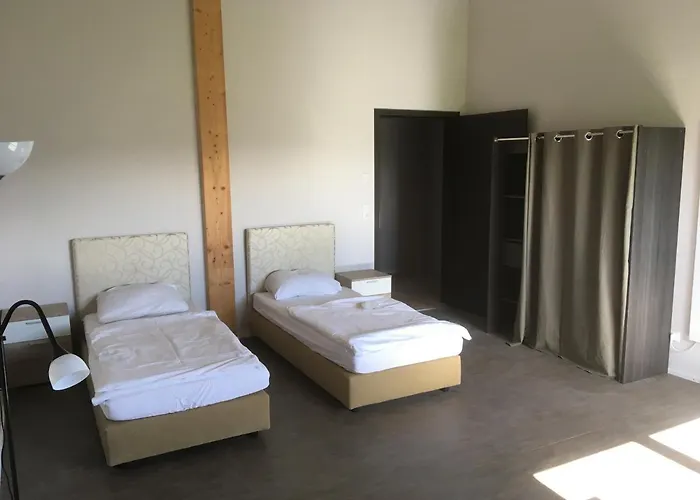 5 Points For Rent *