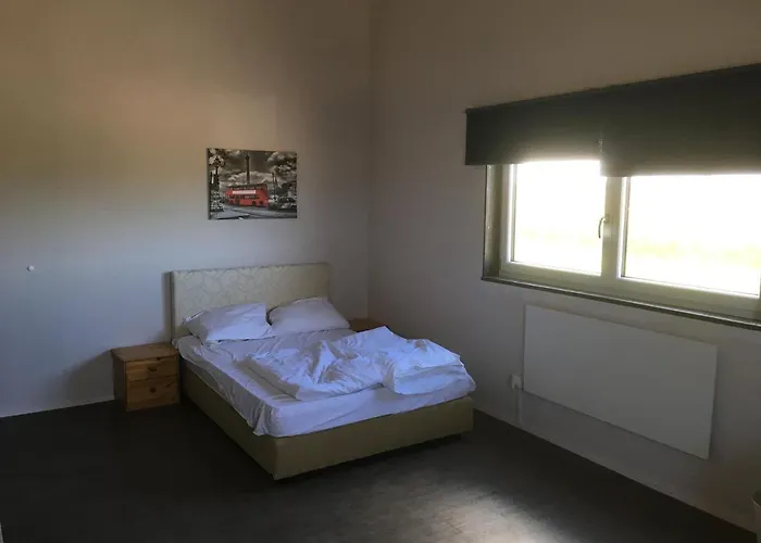 5 Points For Rent Apartamento Niederrieden